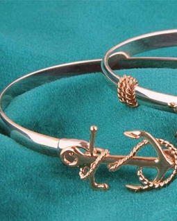 Anchor Bracelet